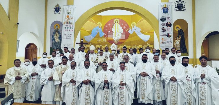 Missa da Unidade foi celebrada por Dom Lindomar na Catedral